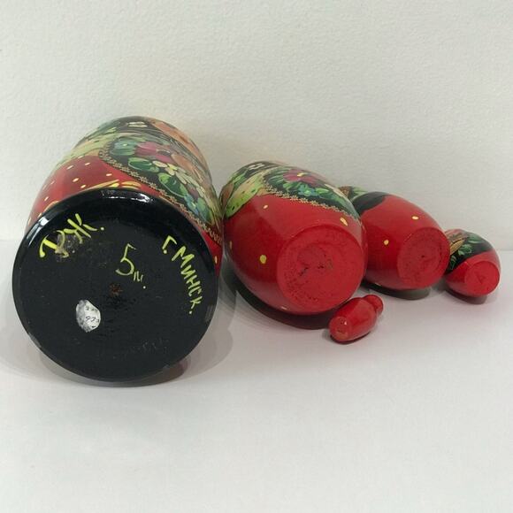 Signed Set of 5 Vintage Nesting Doll Matryoshka Russian Hand Painted Gold Gilt - Picture 13 of 16